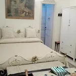 Longo De Bellis