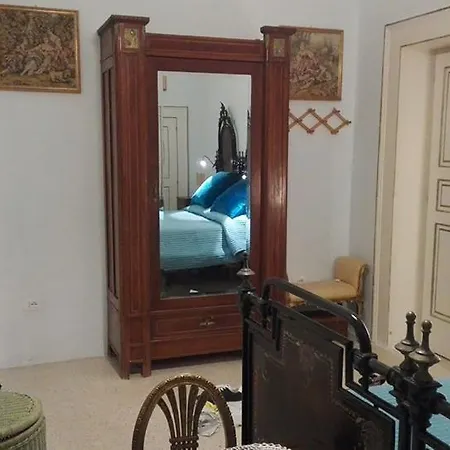 B&B Longo De Bellis *