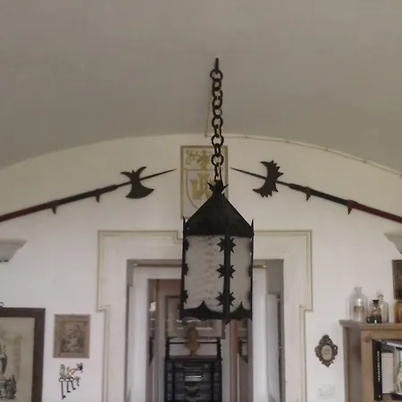 Longo De Bellis Oda ve Kahvaltı Bari