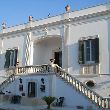 Longo De Bellis בארי